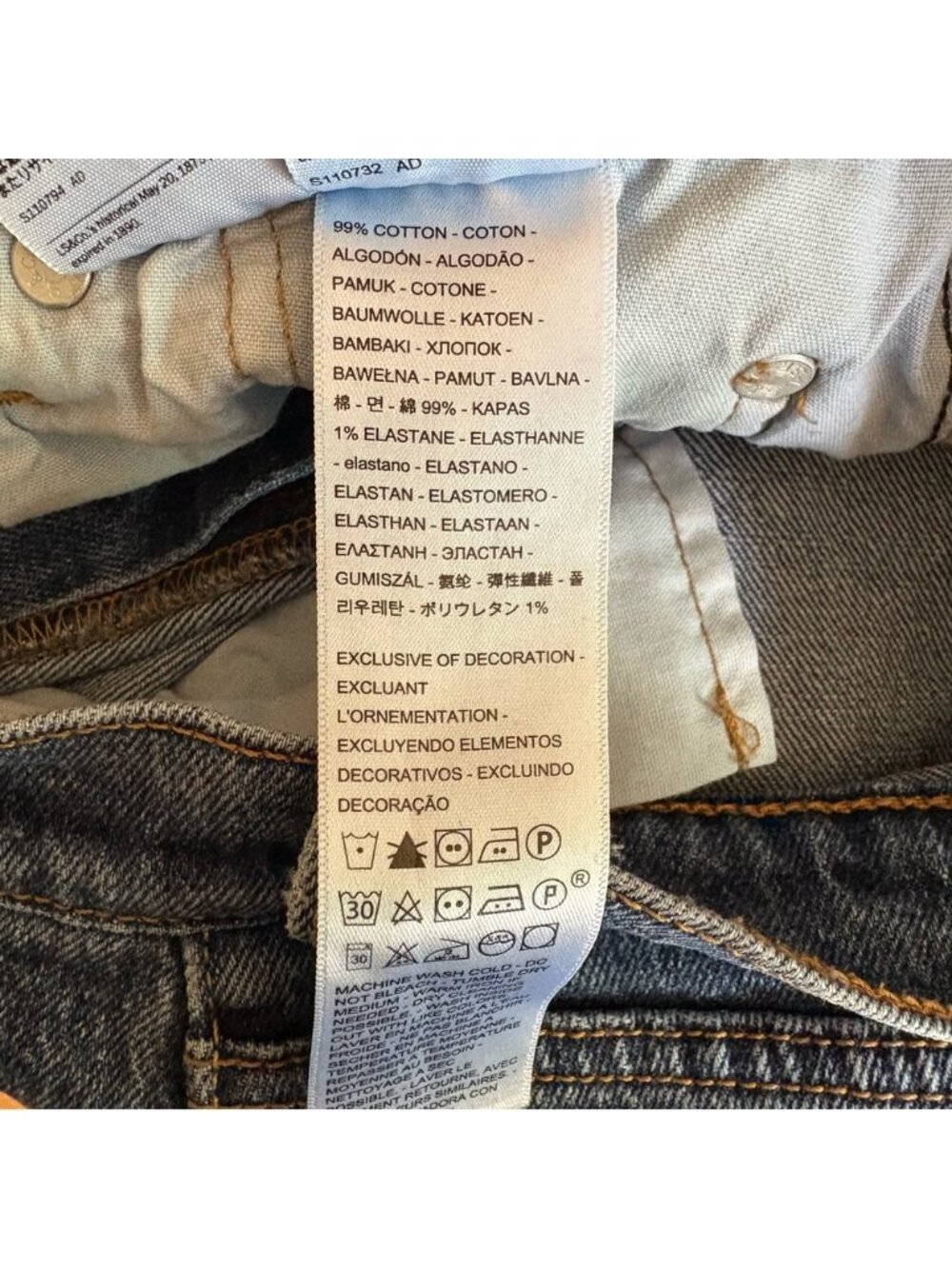 Levi’s 501 Original Fit Jeans Size 24 Medium Blue Wash - Picture 15 of 15